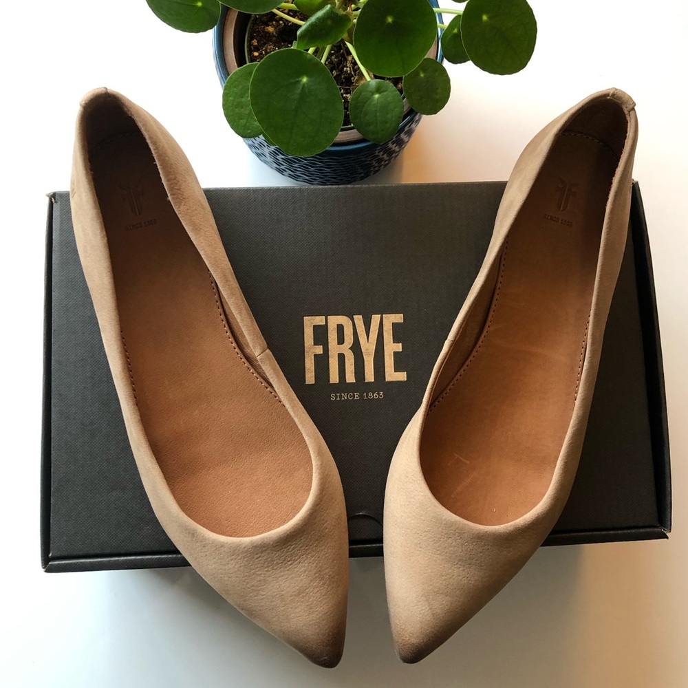 Frye Sienna Pointy Toe Ballet Flat (8.5M)